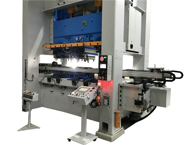 探究沖壓三次元機(jī)械手聯(lián)動(dòng)自動(dòng)化沖壓生產(chǎn)的實(shí)現(xiàn)機(jī)制？